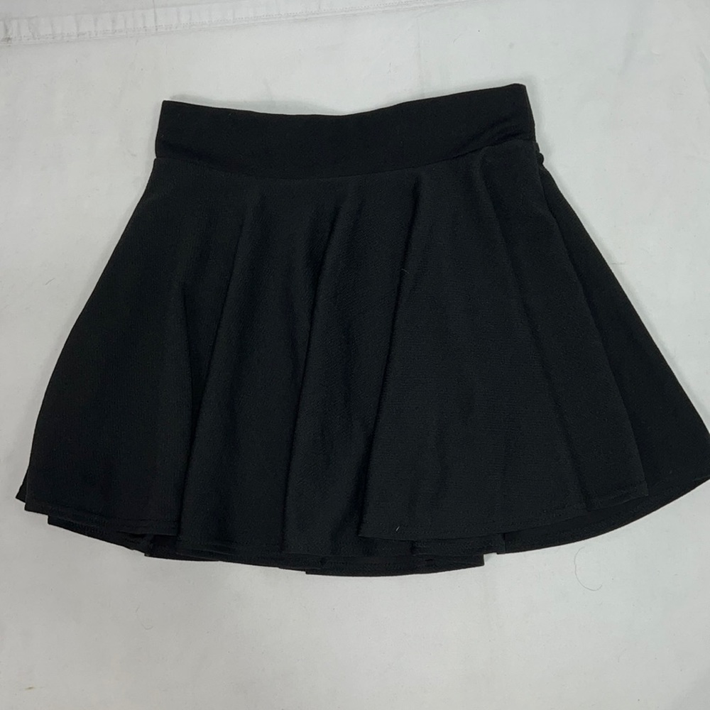 2394 women’s urban coco black skirt